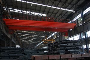 上旋轉(zhuǎn)伸縮電磁掛梁橋式起重機(jī)